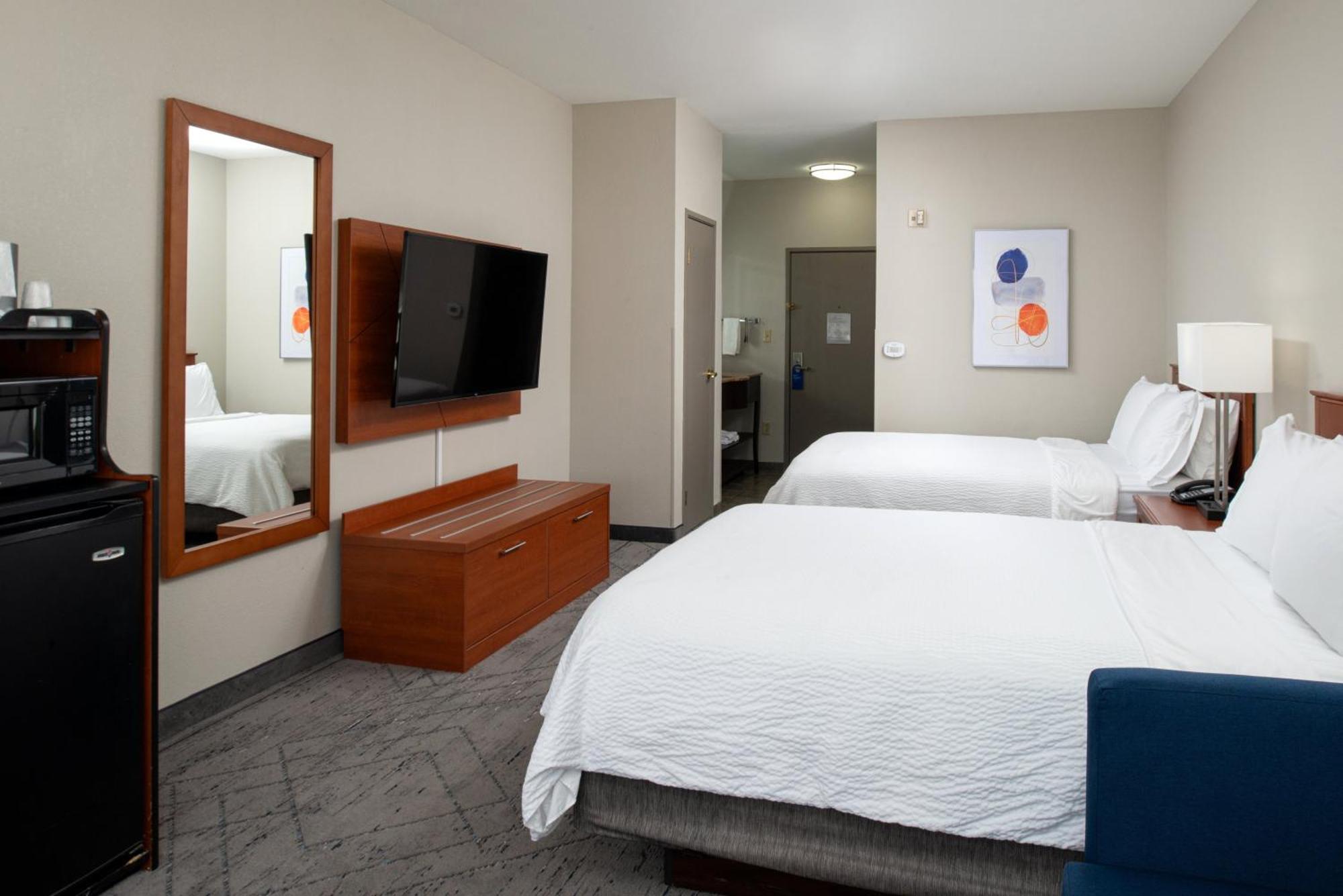 Holiday Inn Express Hotel & Suites Farmington By Ihg Esterno foto