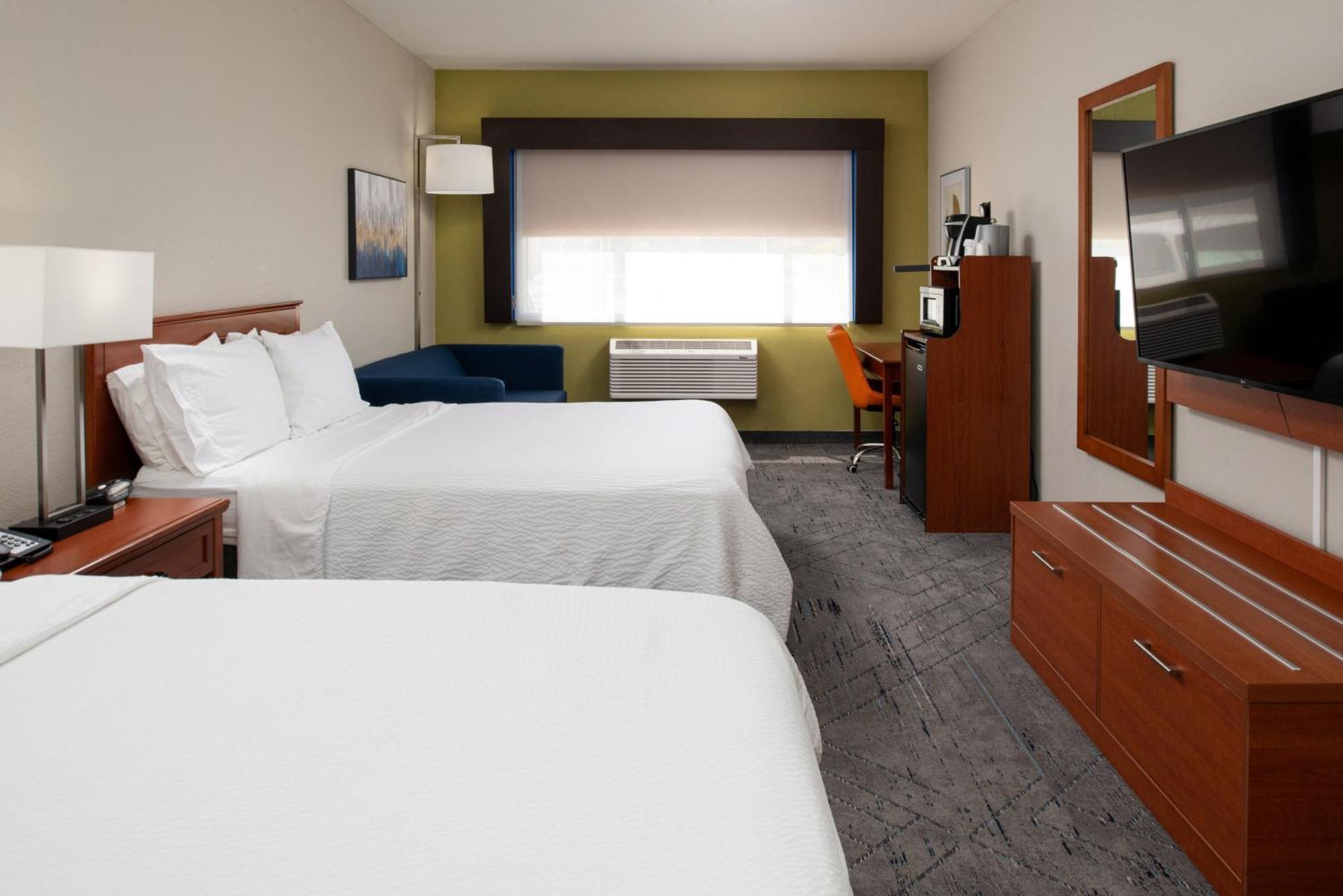 Holiday Inn Express Hotel & Suites Farmington By Ihg Esterno foto