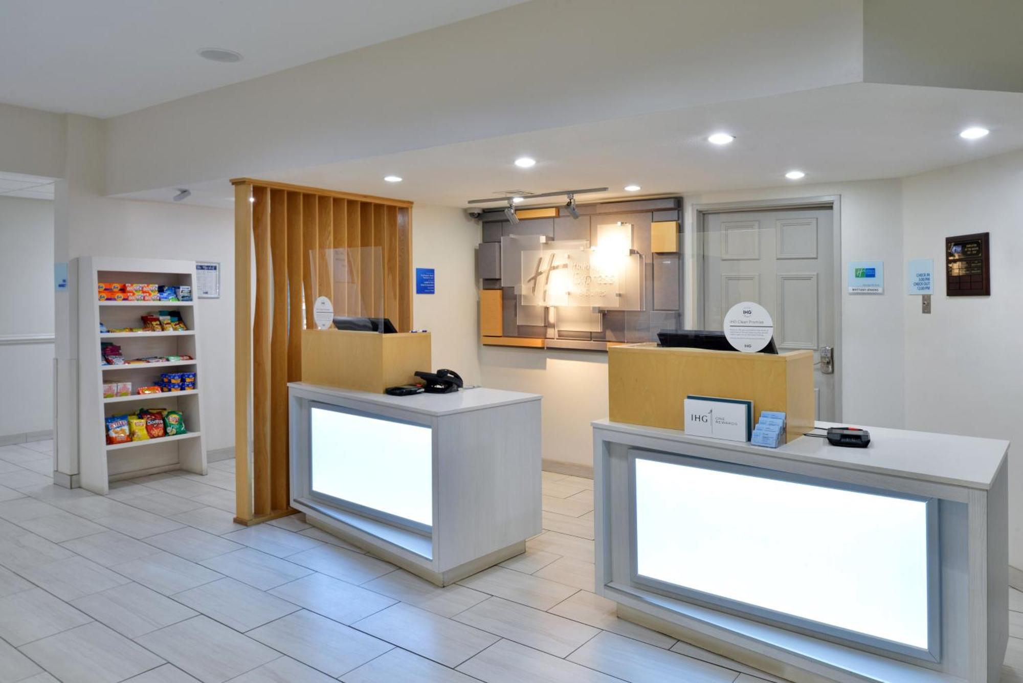 Holiday Inn Express Hotel & Suites Farmington By Ihg Esterno foto