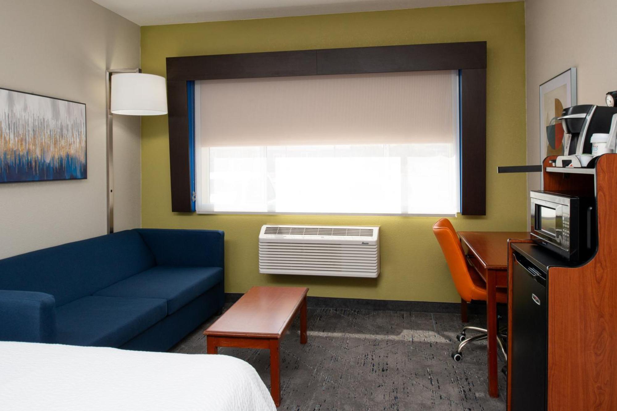 Holiday Inn Express Hotel & Suites Farmington By Ihg Esterno foto