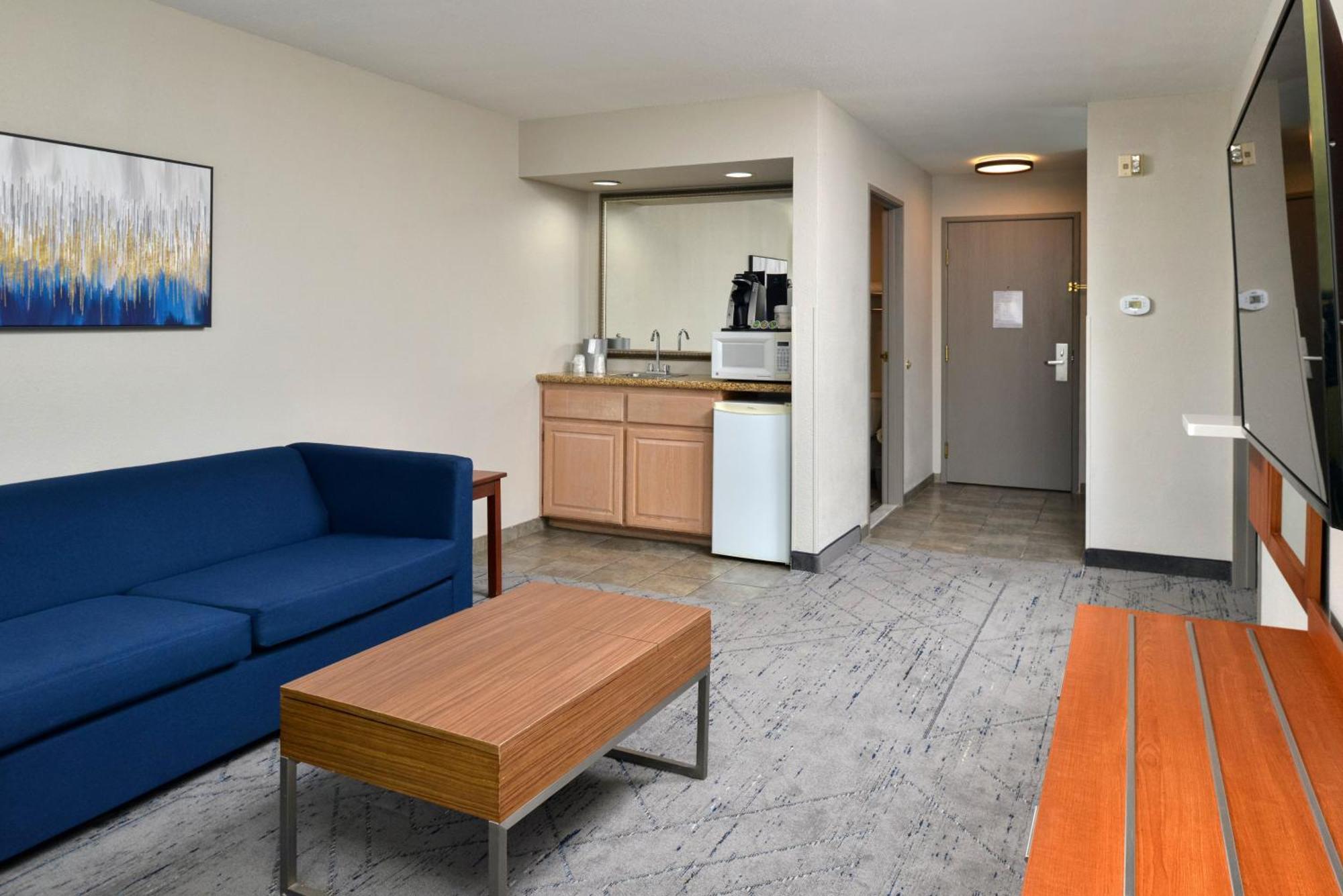 Holiday Inn Express Hotel & Suites Farmington By Ihg Esterno foto