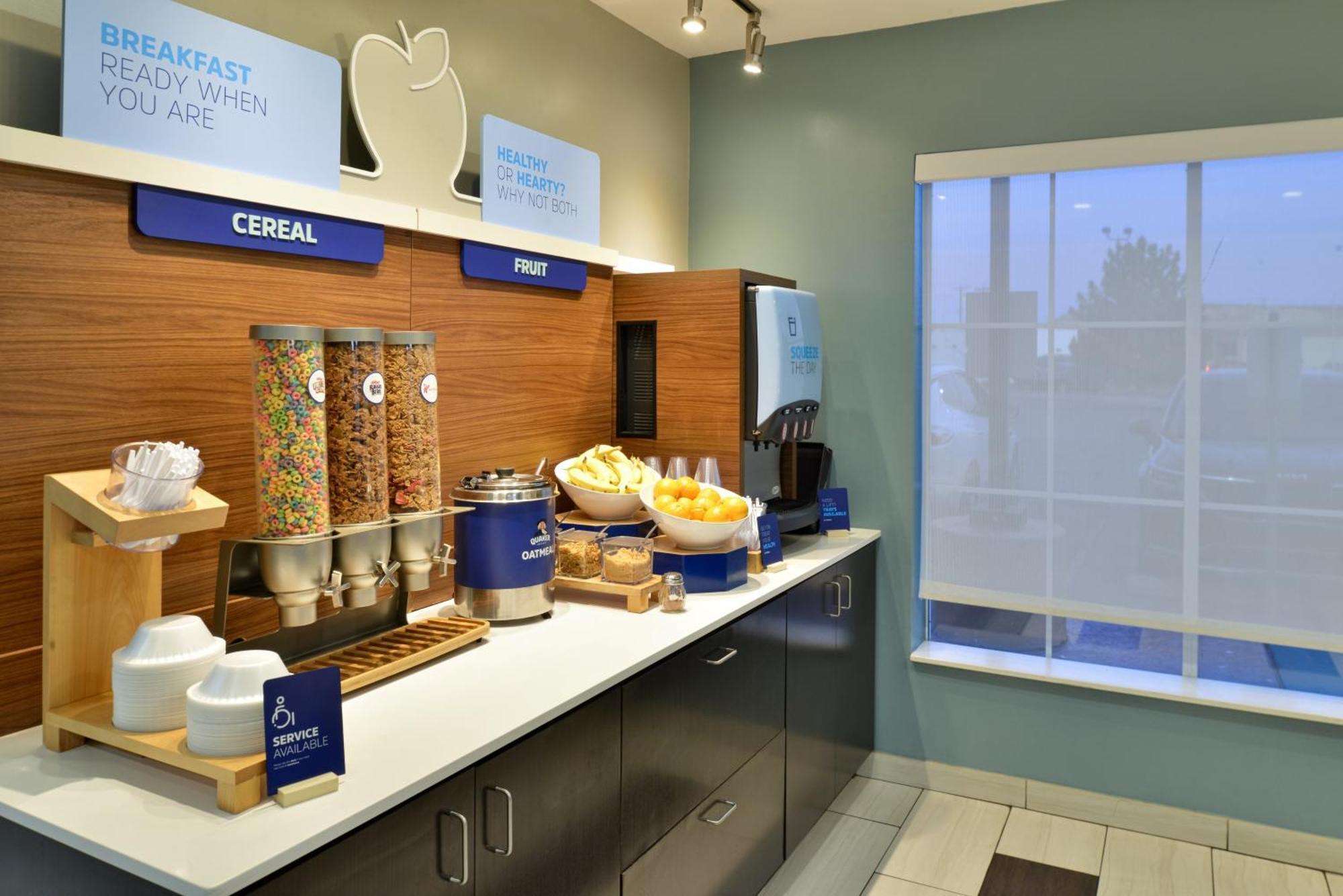 Holiday Inn Express Hotel & Suites Farmington By Ihg Esterno foto