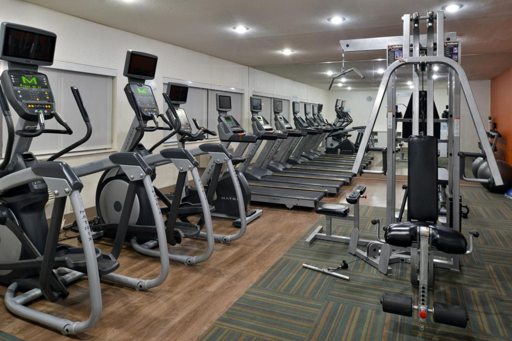 Holiday Inn Express Hotel & Suites Farmington By Ihg Esterno foto